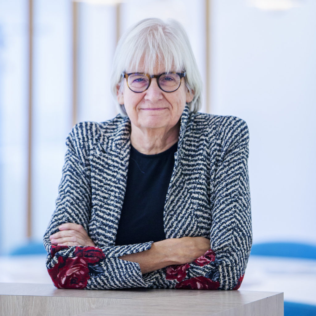 Elizabeth De Vries, Chair, ENA 2024